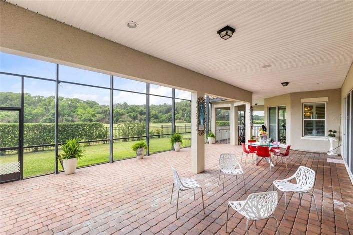 Image No.35-5 Bed Property for sale