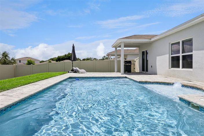 Image No.4-4 Bed Property for sale