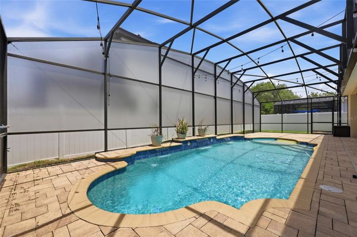Image No.47-5 Bed Property for sale