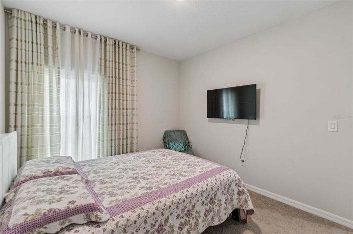 Image No.27-5 Bed Property for sale
