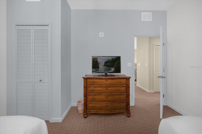 Image No.21-3 Bed Property for sale