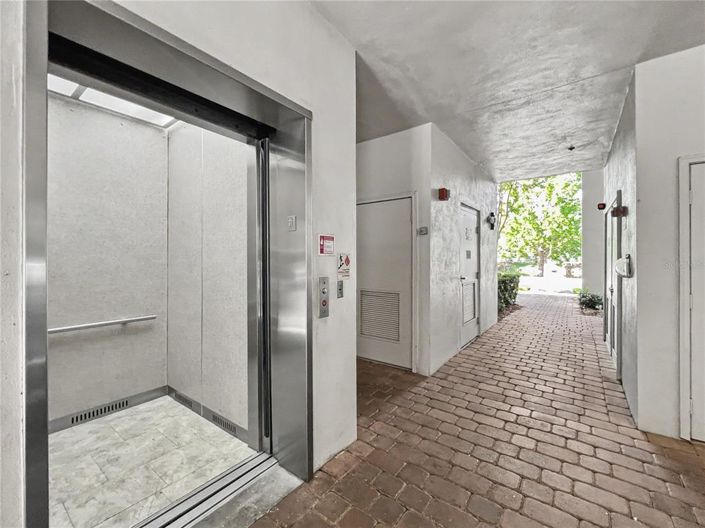 Image No.3-2 Bed Property for sale
