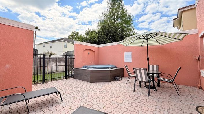 Image No.19-3 Bed Townhouse for sale