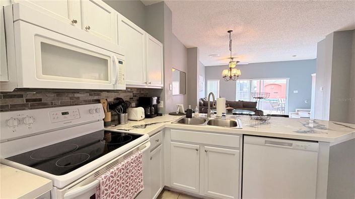 Image No.4-3 Bed Townhouse for sale