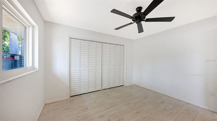 Image No.27-4 Bed Property for sale