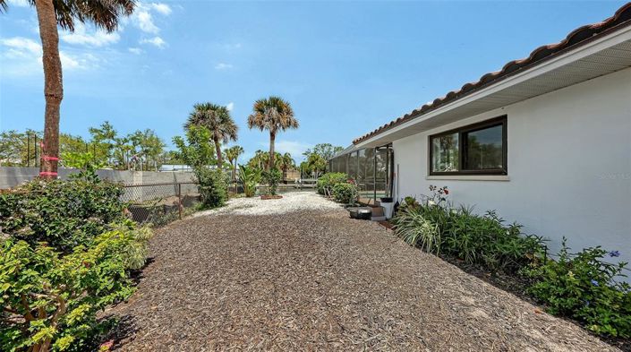 Image No.33-4 Bed Property for sale