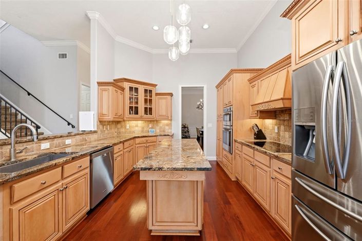Image No.26-4 Bed Property for sale