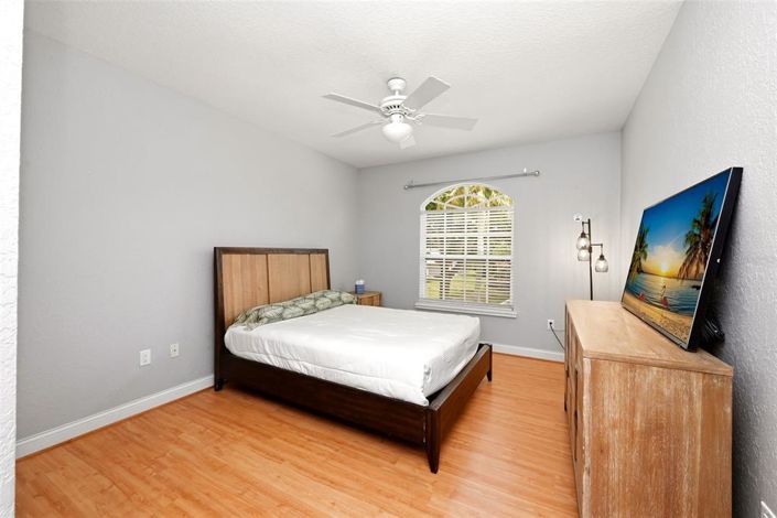 Image No.46-4 Bed Property for sale
