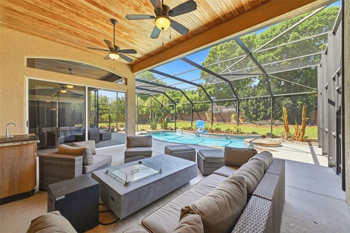 Image No.48-4 Bed Property for sale