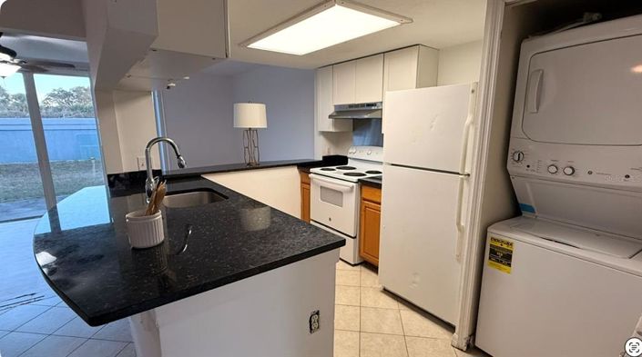 Image No.3-4 Bed Townhouse for sale