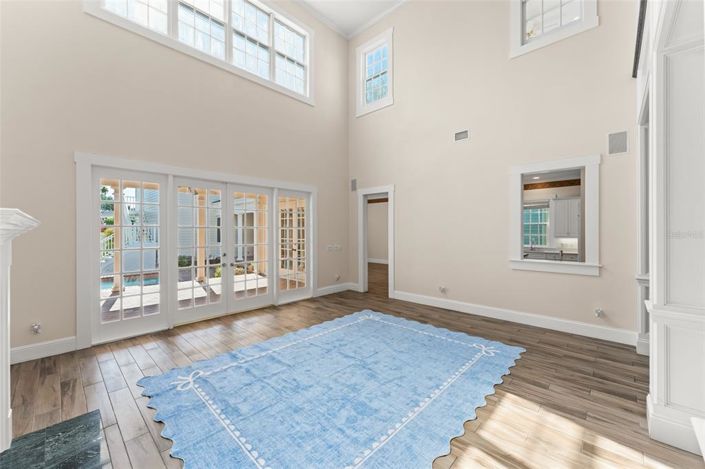 Image No.19-5 Bed Property for sale