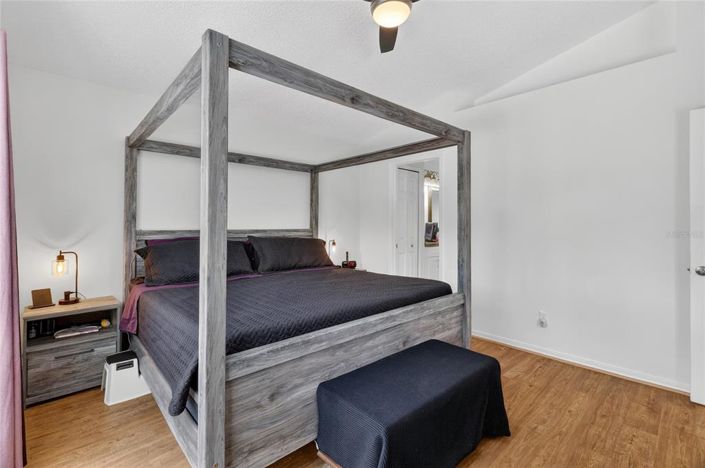 Image No.35-3 Bed Property for sale