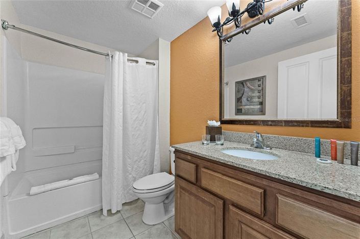 Image No.17-2 Bed Property for sale