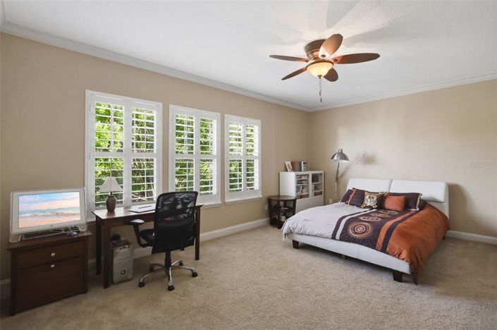 Image No.30-3 Bed Property for sale