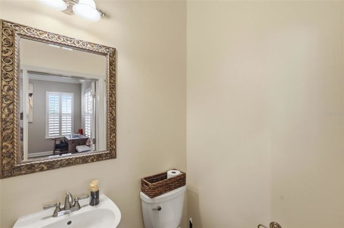 Image No.35-3 Bed Property for sale