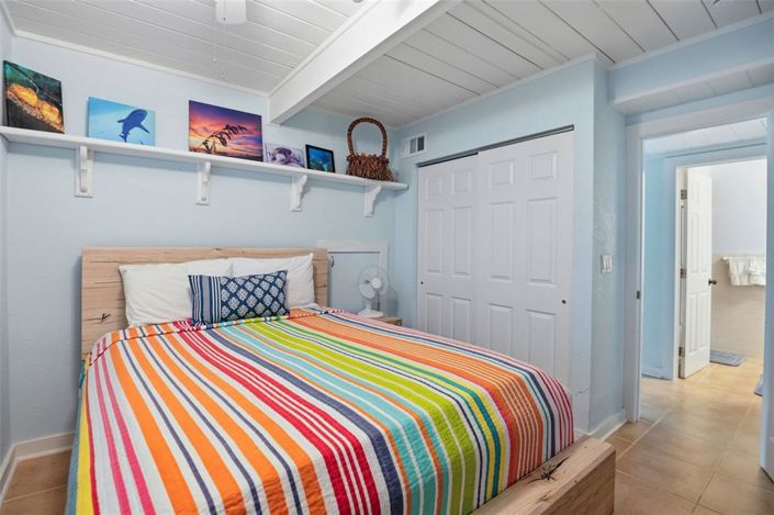 Image No.24-5 Bed Property for sale