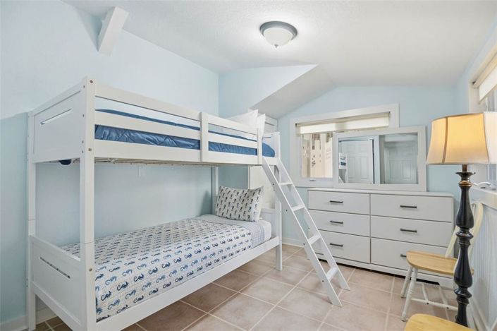 Image No.26-5 Bed Property for sale