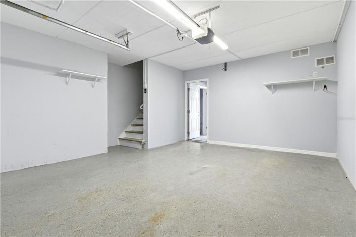 Image No.51-2 Bed Townhouse for sale