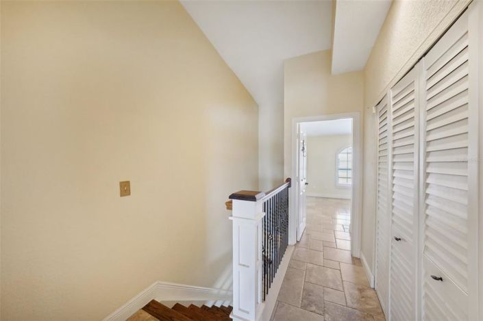 Image No.16-2 Bed Townhouse for sale