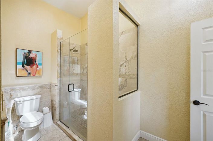 Image No.28-2 Bed Townhouse for sale