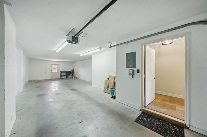 Image No.36-2 Bed Townhouse for sale