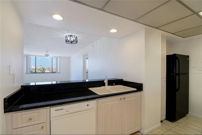 Image No.12-2 Bed Property for sale