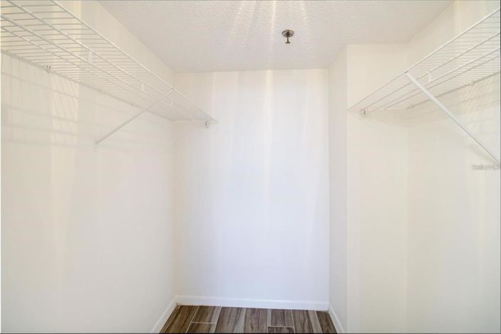 Image No.19-2 Bed Property for sale