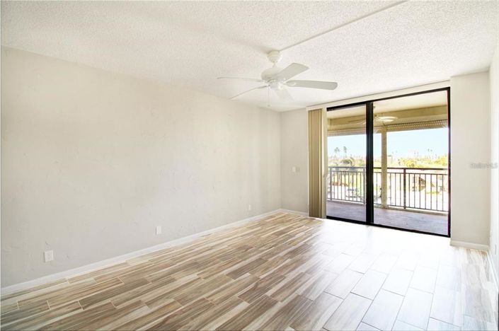 Image No.22-2 Bed Property for sale