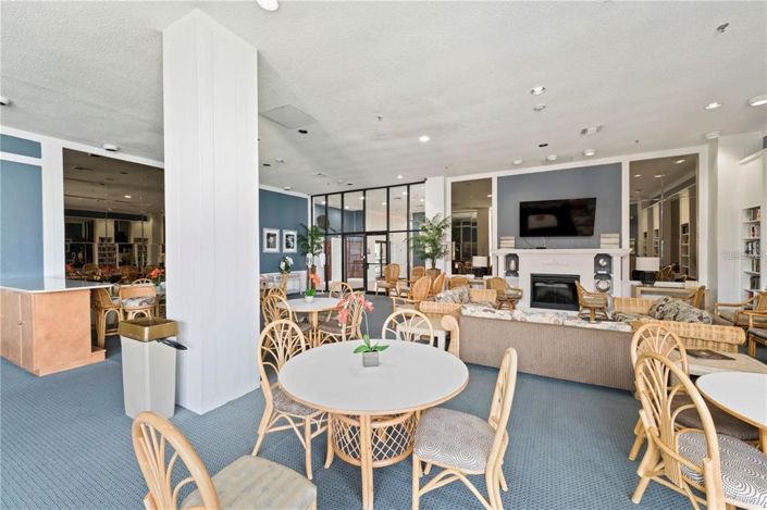 Image No.28-2 Bed Property for sale