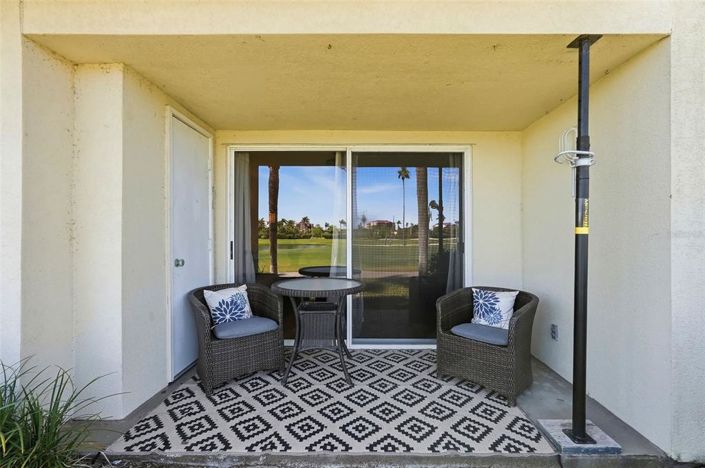 Image No.25-2 Bed Property for sale