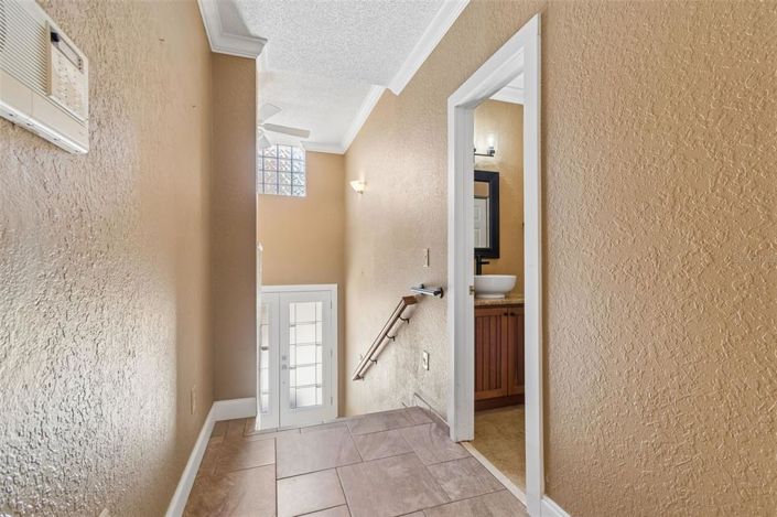 Image No.10-4 Bed Townhouse for sale