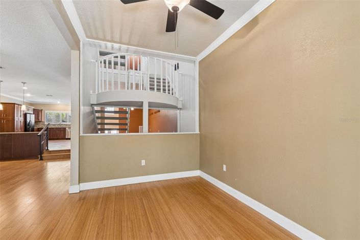 Image No.31-4 Bed Townhouse for sale