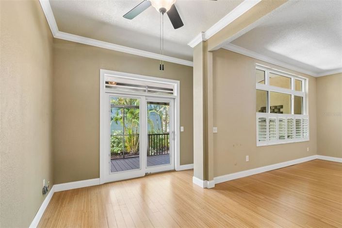 Image No.32-4 Bed Townhouse for sale