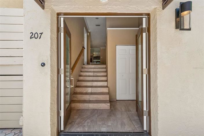 Image No.8-4 Bed Townhouse for sale