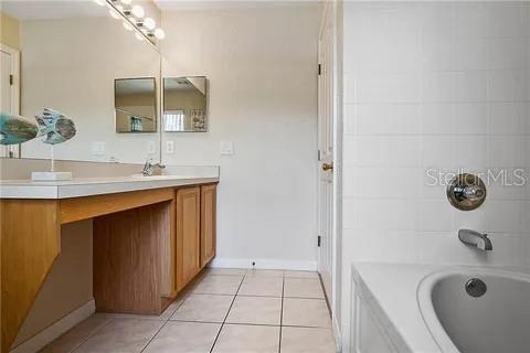 Image No.13-4 Bed Townhouse for sale