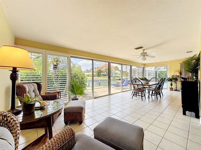 Image No.20-3 Bed Property for sale