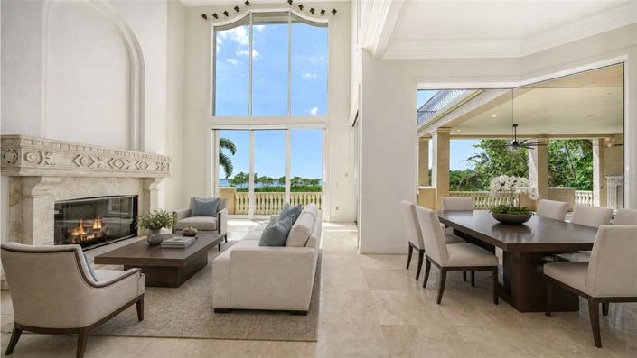 Image No.3-5 Bed Property for sale