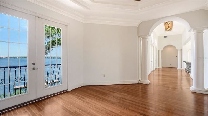 Image No.39-5 Bed Property for sale
