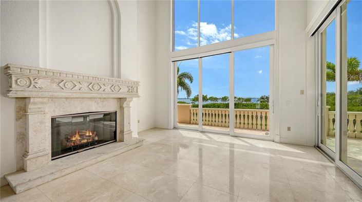 Image No.5-5 Bed Property for sale