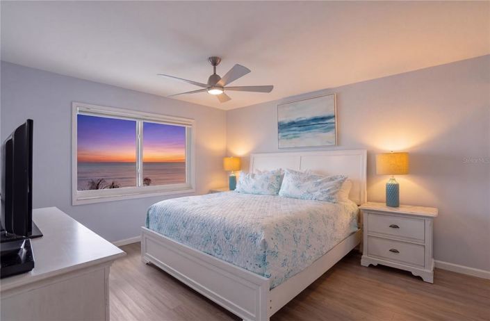 Image No.12-2 Bed Property for sale