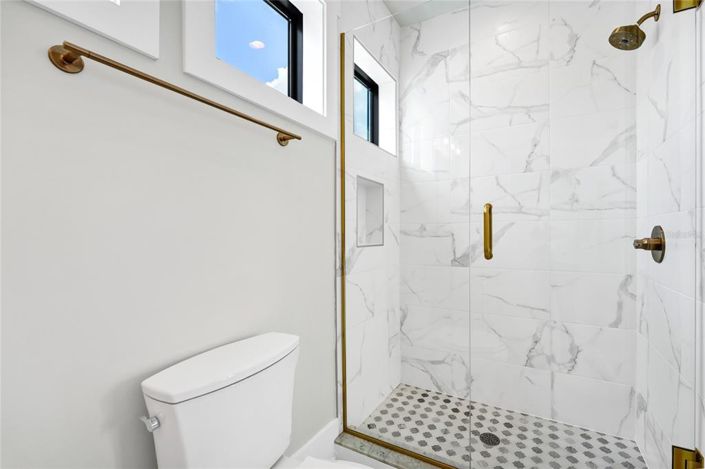 Image No.51-4 Bed Property for sale