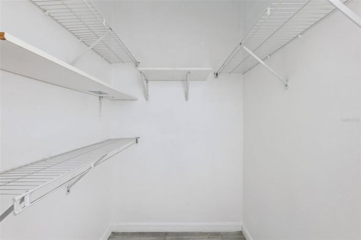 Image No.19-4 Bed Townhouse for sale