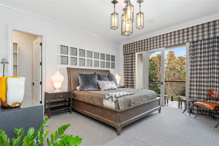 Image No.42-5 Bed Property for sale