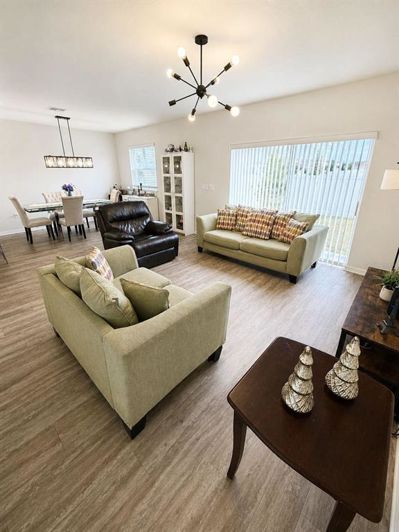 Image No.6-5 Bed Property for sale