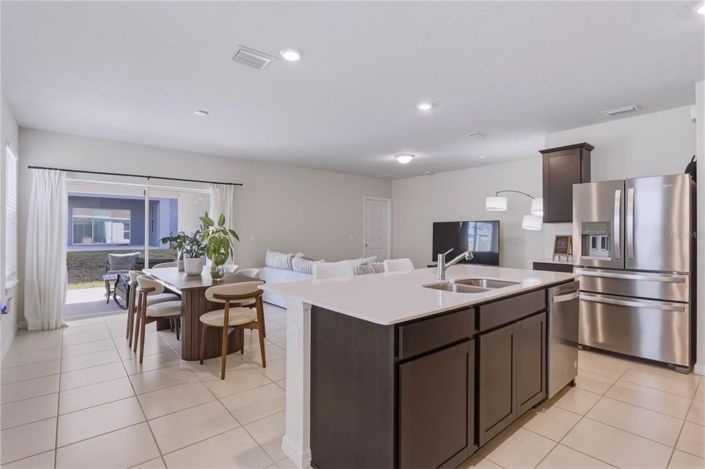 Image No.3-4 Bed Property for sale