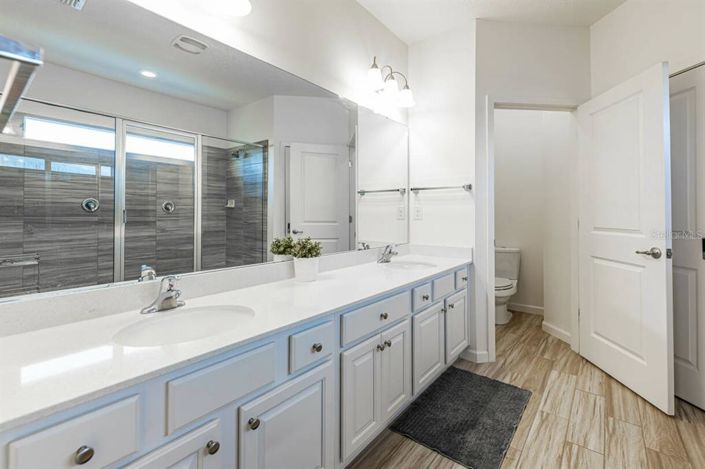 Image No.16-Propriété de 5 chambres à vendre à Kissimmee