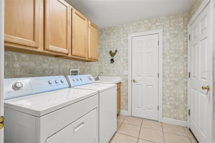 Image No.24-4 Bed Property for sale