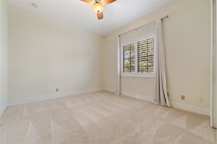 Image No.22-4 Bed Property for sale