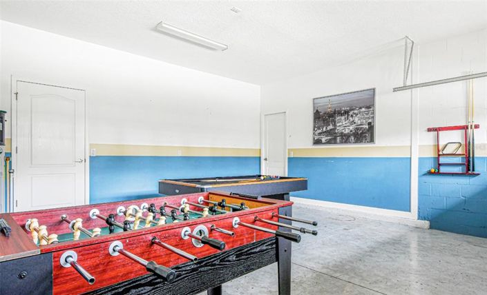 Image No.45-8 Bed Property for sale