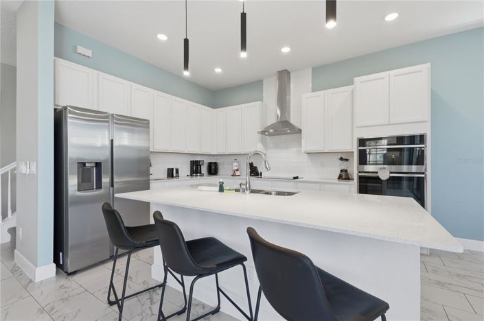 Image No.7-5 Bed Property for sale